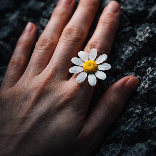 Daisy Ring | White Flower Clay Jewelry