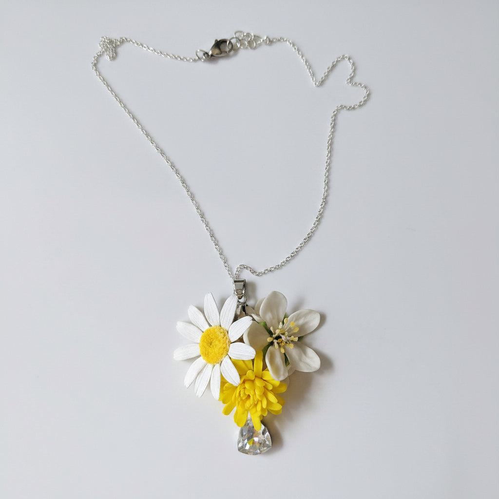 Wild Daisy & Crystal Flower Necklace