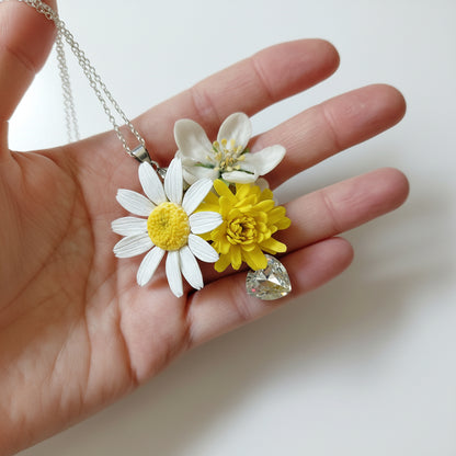 Wild Daisy & Crystal Flower Necklace